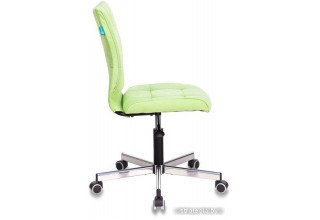 Бюрократ CH-330M/VELV81 (светло-салатовый)