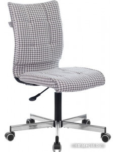 Офисный стул Бюрократ CH-330M (гусиная лапка)